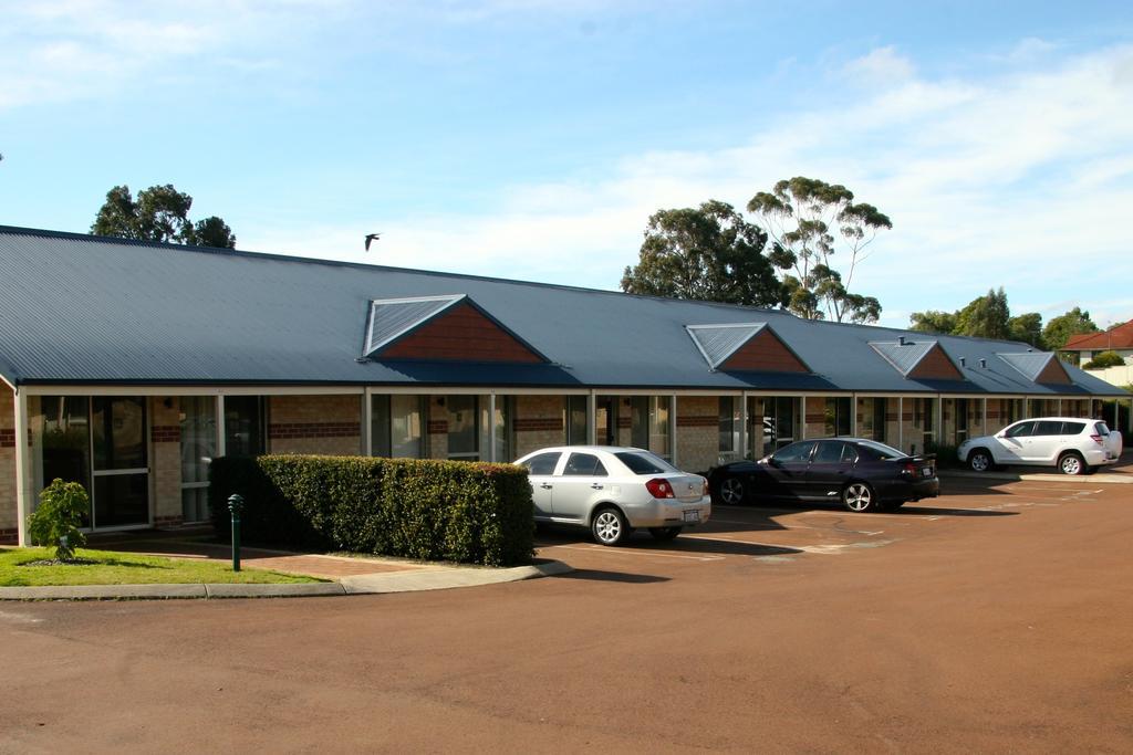Collie Ridge Motel Buitenkant foto